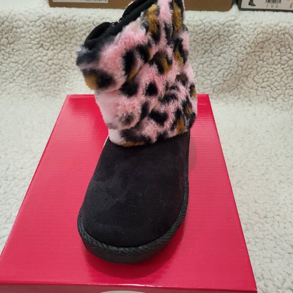 NEW Josmo Girls Cold Weather Outdoors Faux Fur Upper Warm Boots size 9 Toddler - Picture 1 of 6